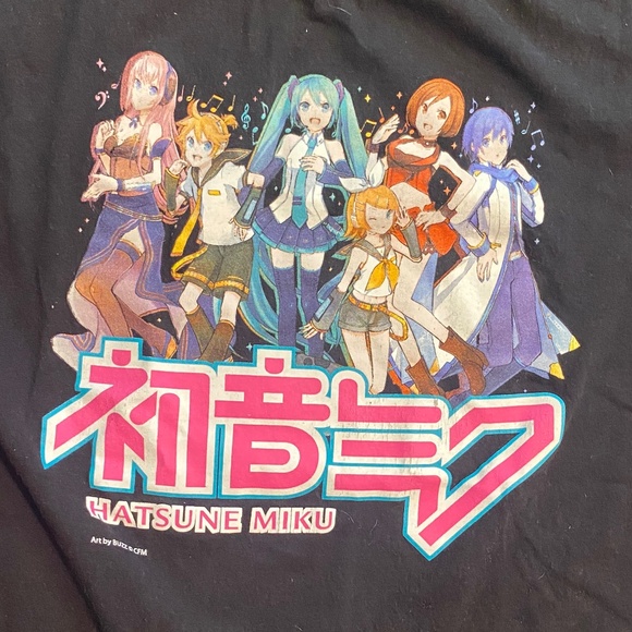 Hatsune Miku Vocaloid T-Shirt - Picture 1 of 2